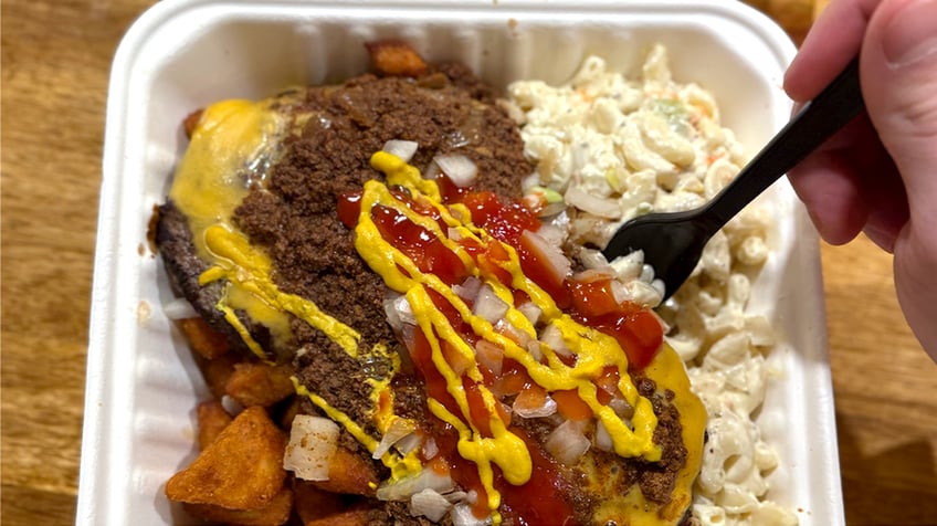 A garbage plate up close