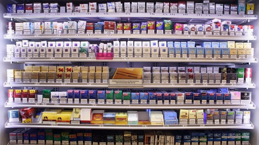 pm sunaks new proposal aims to completely ban cigarettes