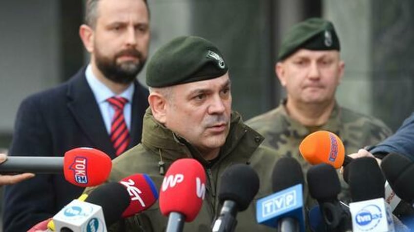 poland preparing military for full scale conflict army chief says