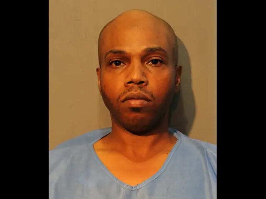 police chicago man said its a bad day after stabbing girlfriend 150 times