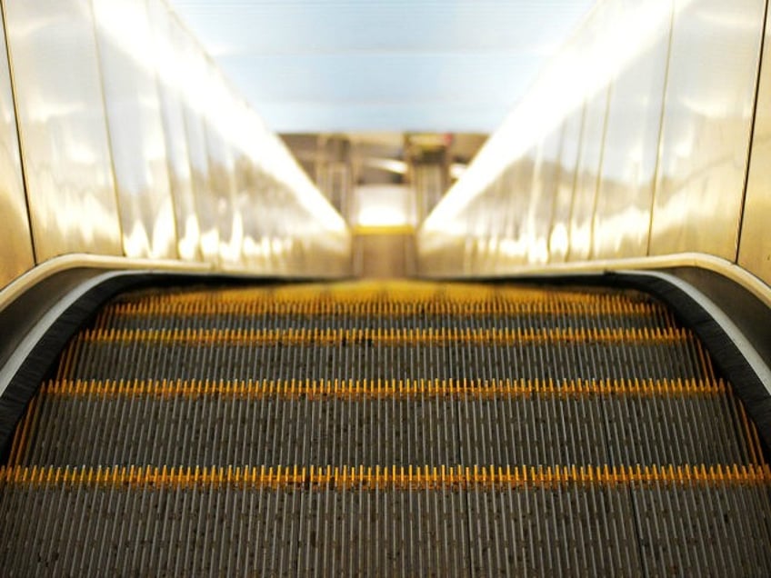 escalator