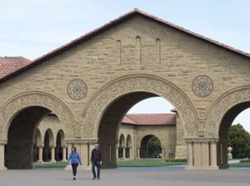 Police investigate shooting threat at Stanford University