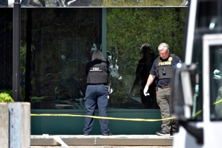 police kentucky bank shooter wrote in journal about ease of buying assault weapon before killings