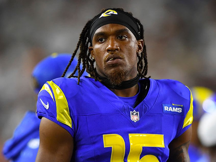 police rams demarcus robinson robbed of over 100000 at gunpoint in la