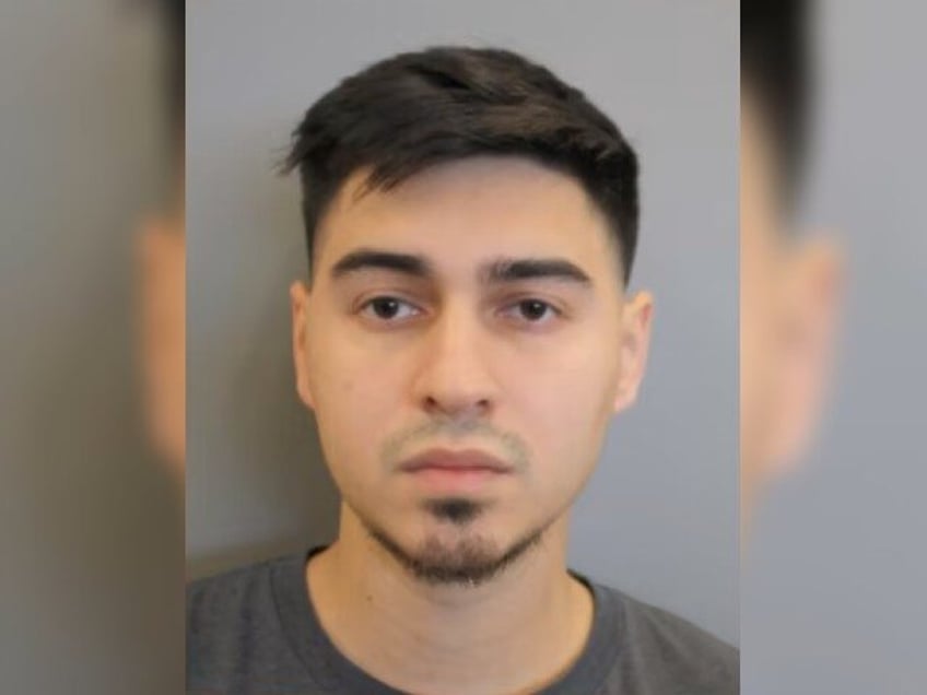 police texas teacher groomed two 14 year old girls before sexually assaulting one