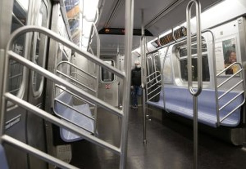 Police use fingerprints to ID woman set afire, killed on NYC subway