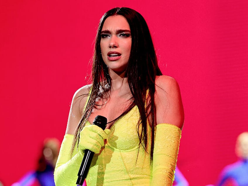 NEW YORK, NEW YORK - MARCH 01: Dua Lipa performs during the Dua Lipa Future Nostalgia Tour - New York, NY at Madison Square Garden on March 01, 2022 in New York City. (Photo by Jamie McCarthy/Getty Images)