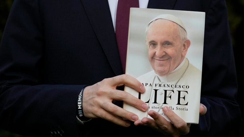 "Life: My Story Through History," Pope Francis' memoir