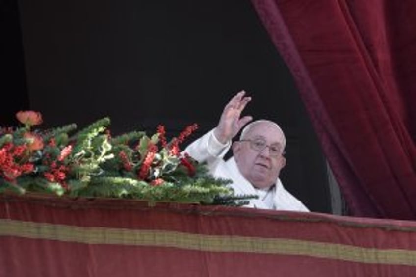 Pope addresses worshipers for the first time during hospitalization