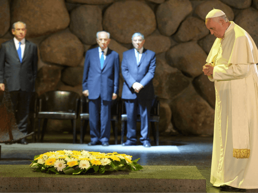 pope francis calls for end to shedding of innocent blood in gaza