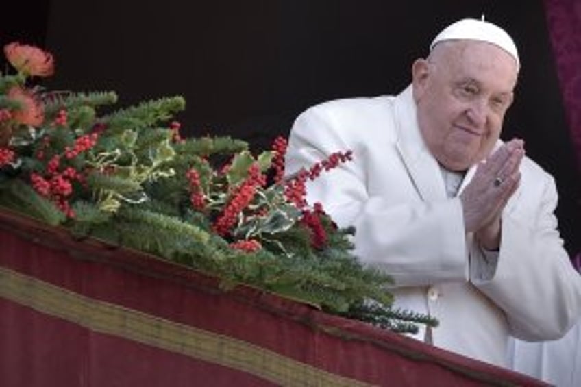 Pope Francis' condition continues to improve, Vatican says