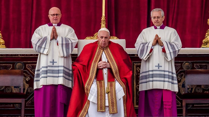 pope francis decries antisemitism war and terrorism amid rise of anti israel protests strongly condemn