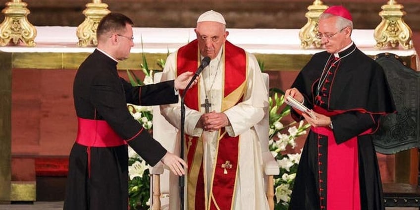 pope francis laments secularism indifference to god urges recommitment to jesus at world youth day vespers