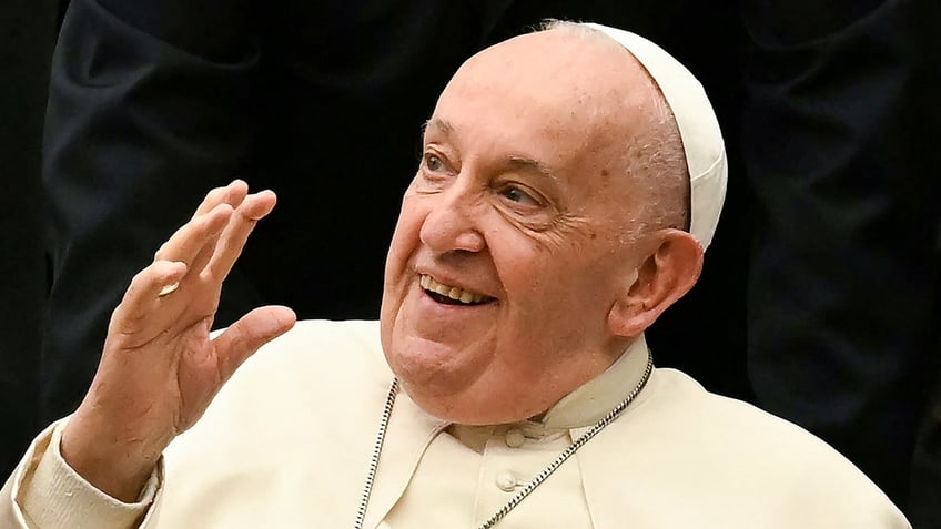 A photo of Pope Francis in better health