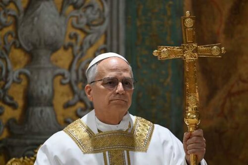 pope leo warns over ai as mit researcher finds 90 probability of existential threat