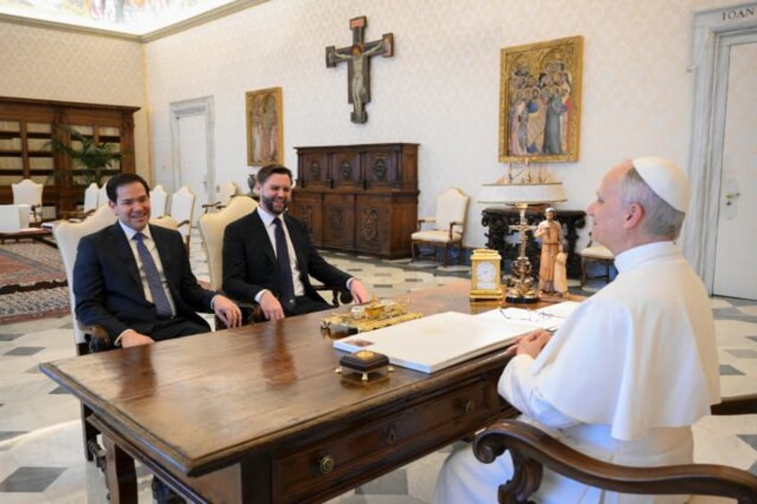 The audience at the Vatican lasted 45 minutes.