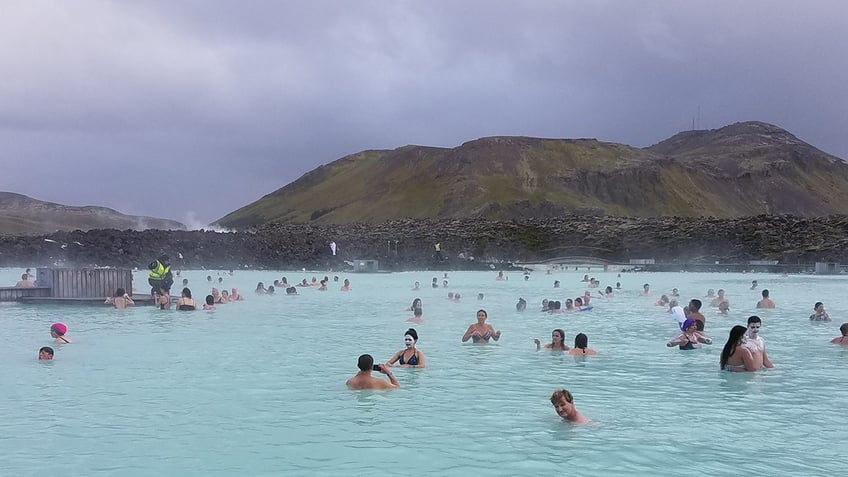 popular tourist destination iceland on edge as experts fear imminent volcanic eruption