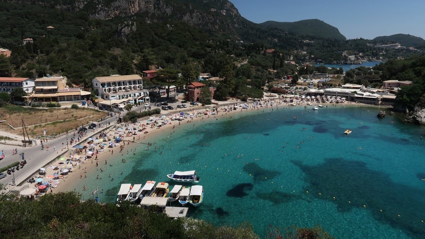 popular tourist destination is collecting unfinished drinks selling them to tourists officials