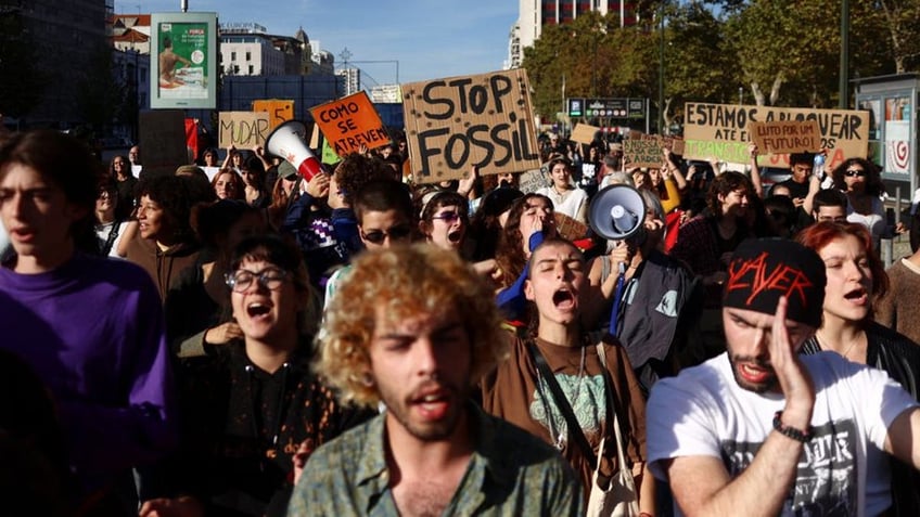 portuguese drivers take matters into their own hands with climate activists show how its done