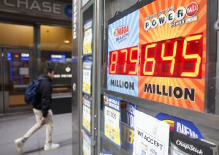 Powerball, Mega Millions jackpots each approach $1 billion