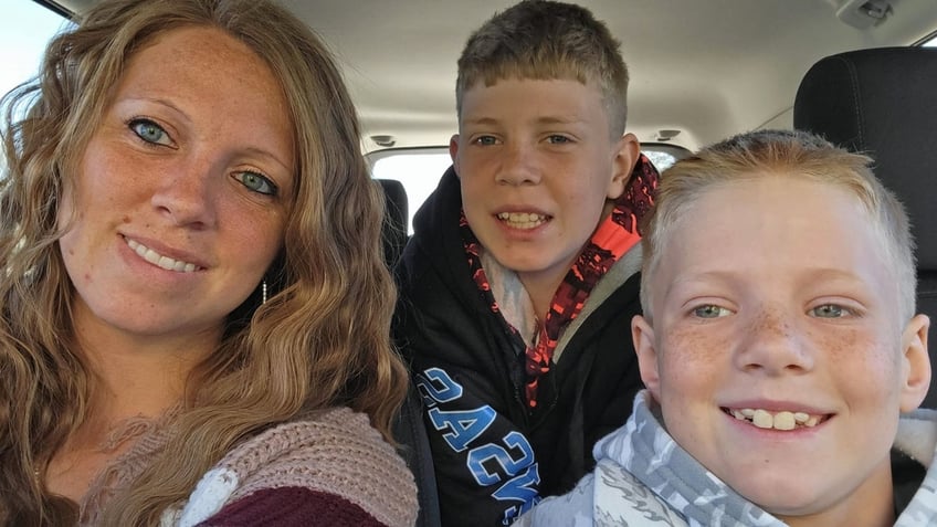 pregnant mom 2 young sons found dead inside rv