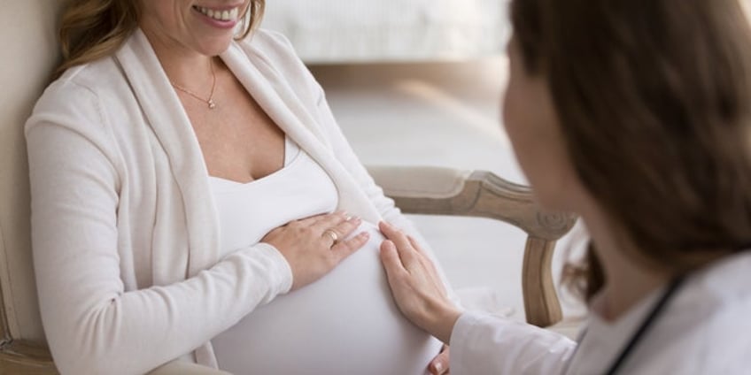 pregnant women struggle to find care in maternity deserts new study finds we need more support