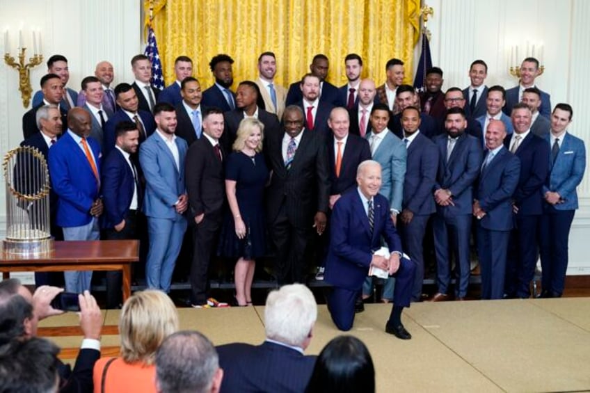 president biden hosts astros says he can relate to dusty baker oldest manager to win world series