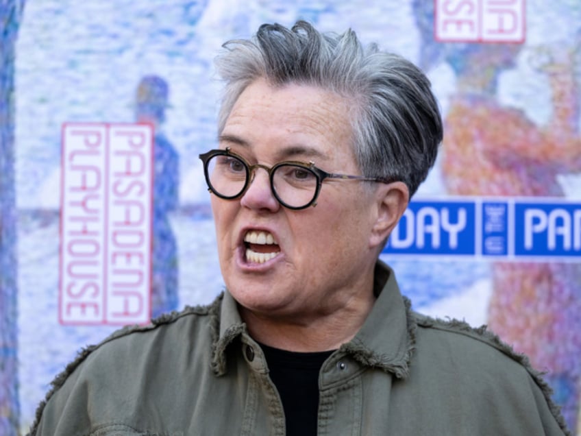 PASADENA, CALIFORNIA - FEBRUARY 19: Comedian Rosie O'Donnell attends Opening Night for "Su