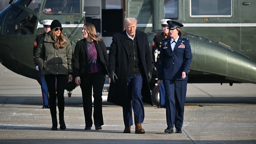 Trump prepares to board Air Force One