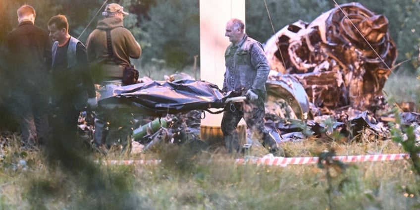 prigozhin crash witnesses say they heard explosion before jet plummeted from the sky