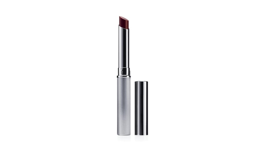 This shade looks good on all skin tones.