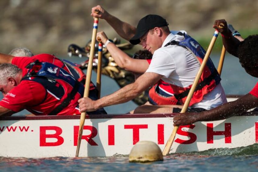 prince william goes dragon boating in singapore ahead of earthshot prize ceremony