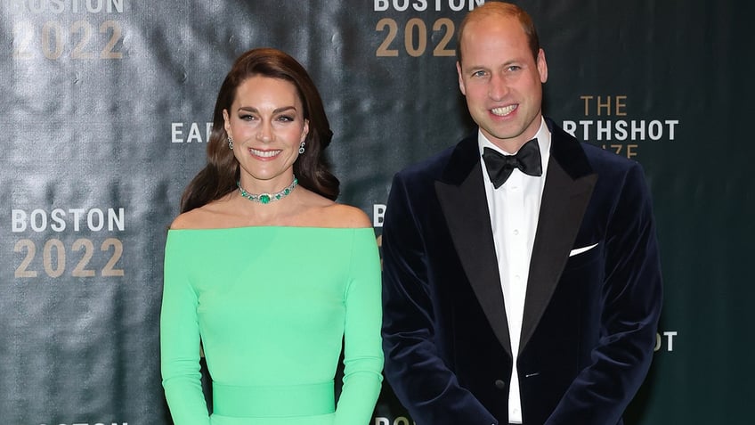 prince william surprises food truck customers by handing out burgers