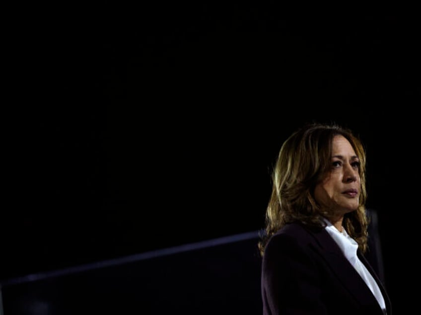 WASHINGTON, DC - OCTOBER 29: Democratic presidential nominee, U.S. Vice President Kamala H