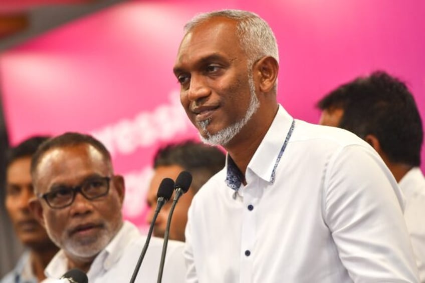 pro china winner in maldives vows to unite archipelago