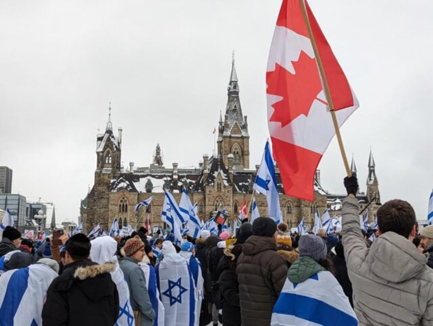 pro israel demonstrators abandoned by a bus company again