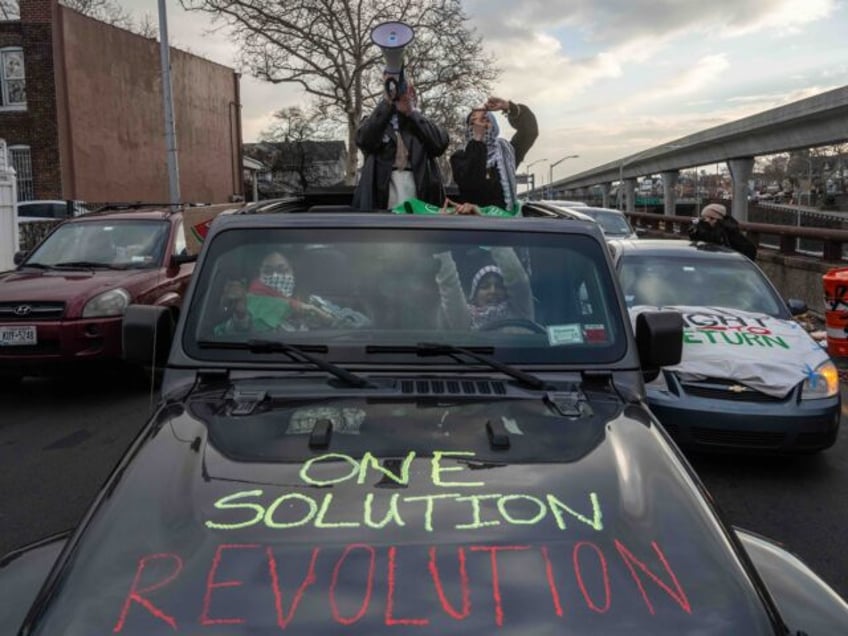 Palestinian protest JFK (Adam Grey / Getty)