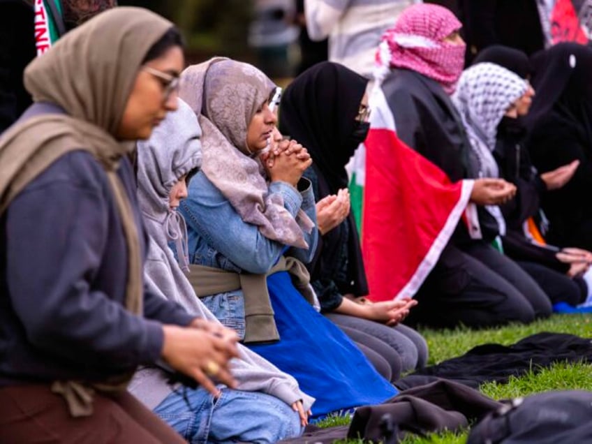 pro palestinian protesters target synagogues vandalize church in los angeles