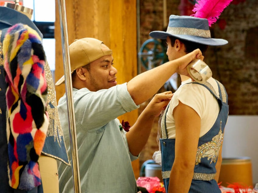 PROJECT RUNWAY -- ?The Stitch is Back? Episode 1709 -- Pictured: Afa Ah Loo -- (Photo by: