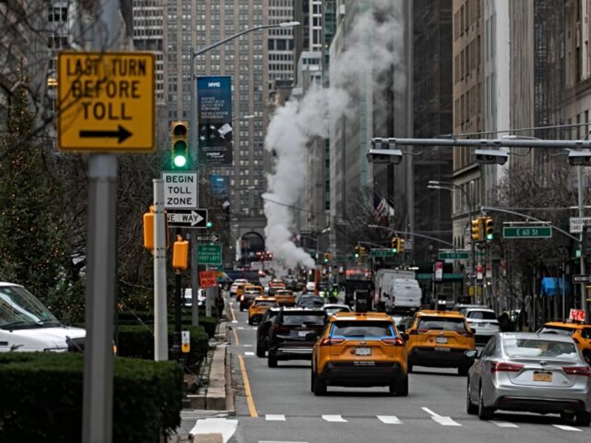 E-ZPass readers and license plate-scanning cameras over Park Avenue in New York, US, on Fr