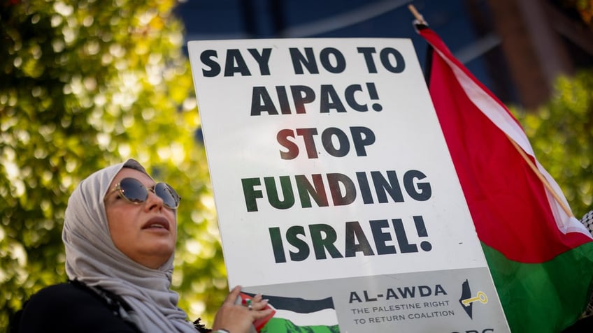 protesters target aipac presidents home with baby killer accusations red paint