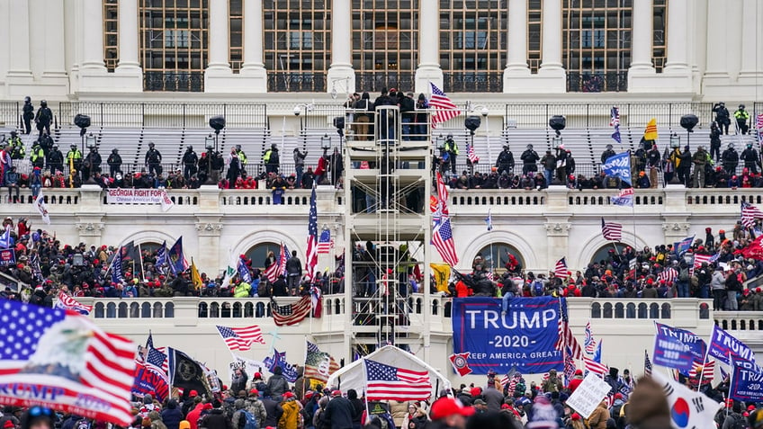 proud boy pleads guilty to obstruction threatening officer in jan 6 case