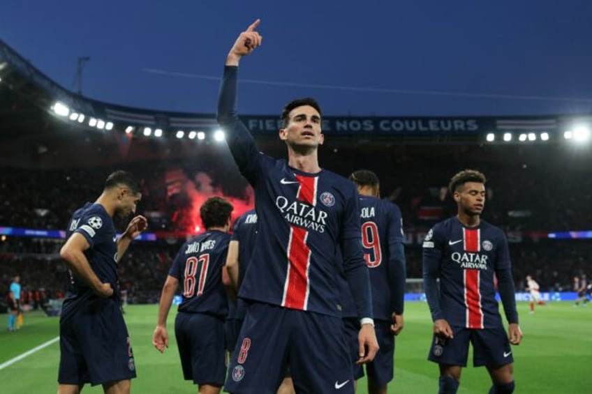 Fabian Ruiz salutes the Parc des Princes crowd after putting Paris Saint-Germain into the