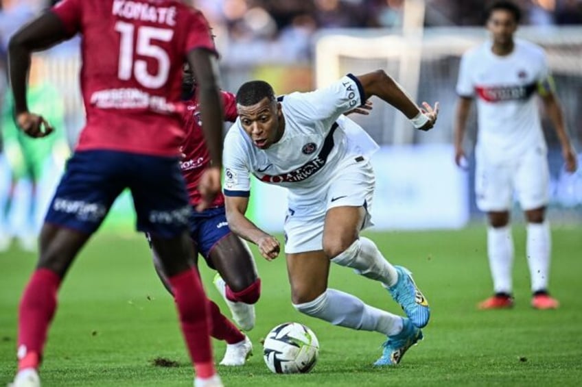 psg held by ligue 1 strugglers clermont