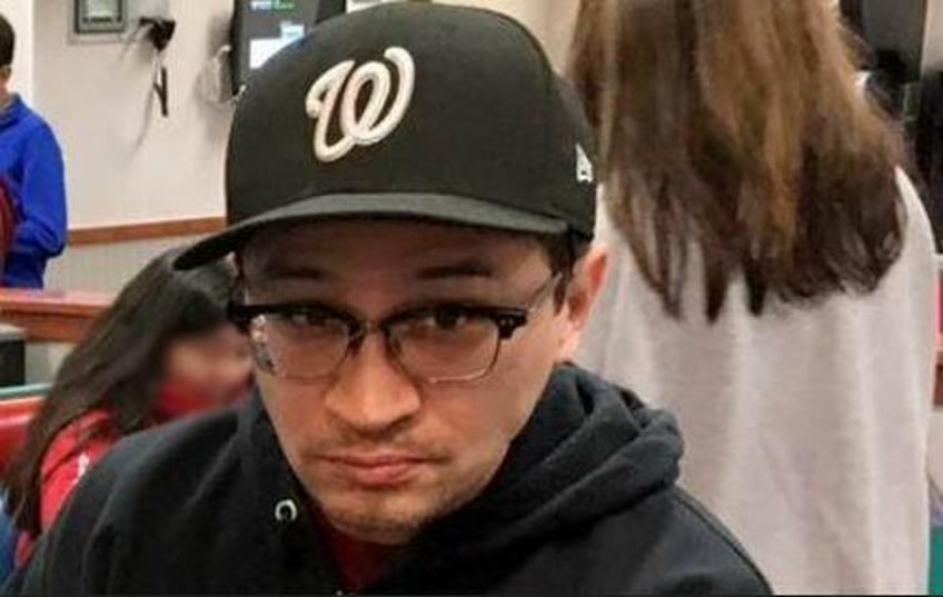 pulitzer winning washington post journalist busted for child porn
