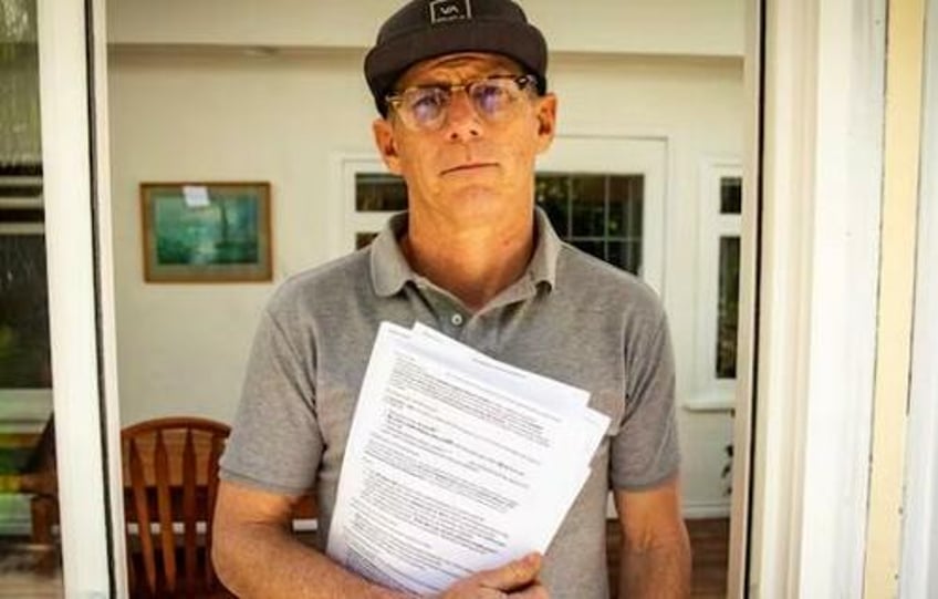 punished for living debt free canadian mans credit score wiped by equifax after he avoids new debt
