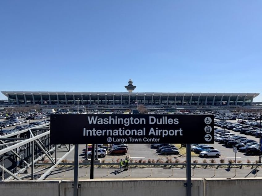 New sign need? Washington Dulles could be renamed "Trump International Airport" if some la