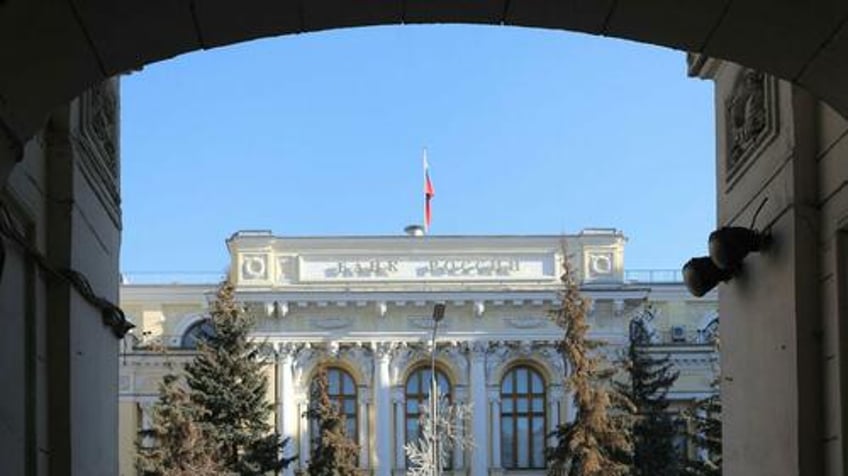 putin theft of 300bn in frozen assets a price worth paying to break wests grip on global finance