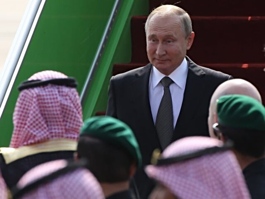 putin to visit saudi arabia uae in rare diplomatic foray outside russia