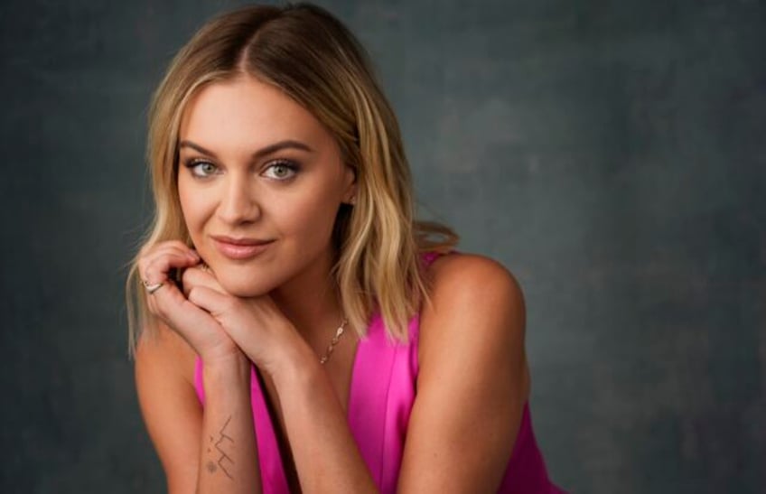 qa kelsea ballerini on her divorce ep and people throwing things at concerts